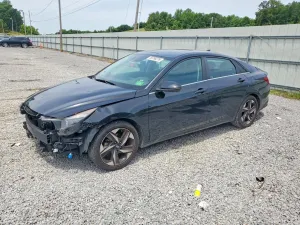 Hyundai Elantra 2.0L 4 2022