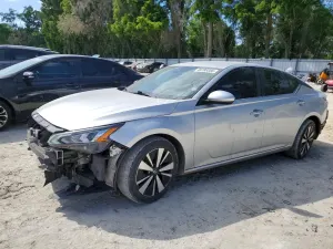 Nissan Altima 2.5L 4 2021