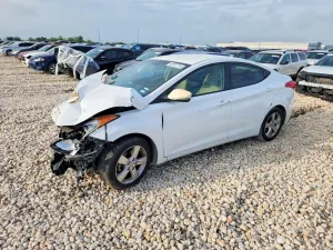 Hyundai Elantra 1.8L 4 2013