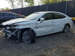 Lexus ES 3.5L 6 2013