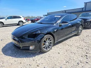 Tesla Model S 2013