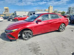 Hyundai Elantra 2.0L 4 2025