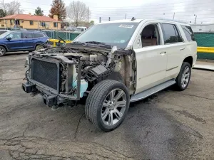 Cadillac Escalade 6.2L 8 2015