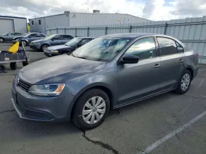 Volkswagen Jetta 2.0L 4 2014