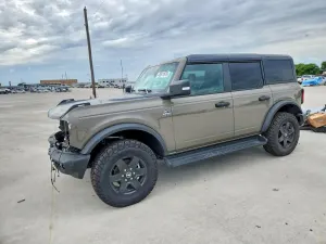 Ford Bronco 2.3L 4 2025