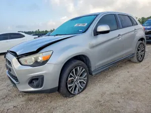Mitsubishi Outlander 2.0L 4 2015