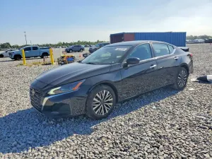 Nissan Altima 2.5L 4 2025