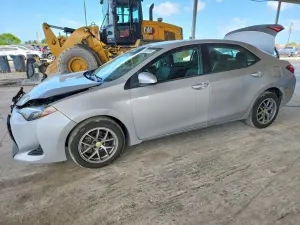 Toyota Corolla 1.8L 4 2019
