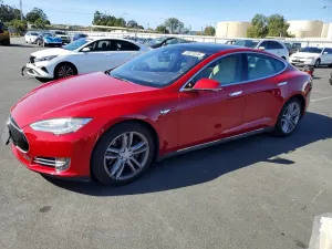 Tesla Model S 2016