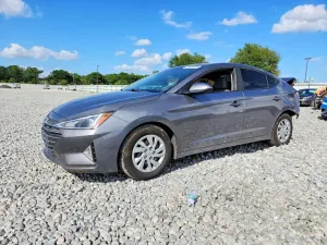 Hyundai Elantra 2.0L 4 2020