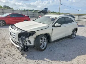 Mercedes-Benz GLA 2.0L 4 2015
