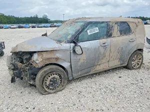 Kia Soul 2.0L 4 2025