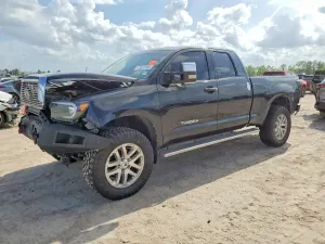 Toyota Tundra 4.6L 8 2013