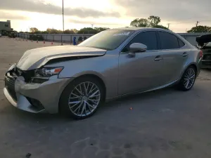 Lexus IS 2.5L 6 2015