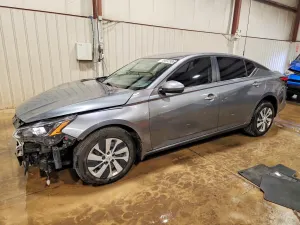 Nissan Altima 2.5L 4 2020