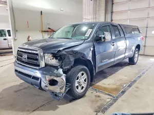 Toyota Tundra 5.7L 8 2010
