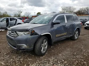 Toyota Highlander 3.5L 6 2013
