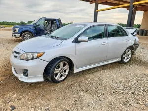 Toyota Corolla 1.8L 4 2013