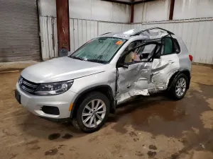 Volkswagen Tiguan 2.0L 4 2015
