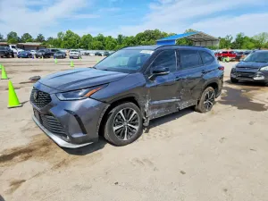 Toyota Highlander 3.5L 6 2022