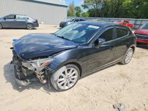 Mazda 3 2.5L 4 2015