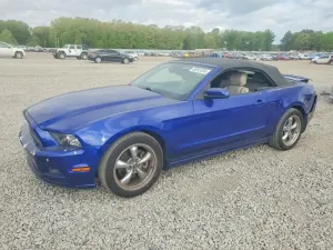 Ford Mustang 3.7L 6 2014