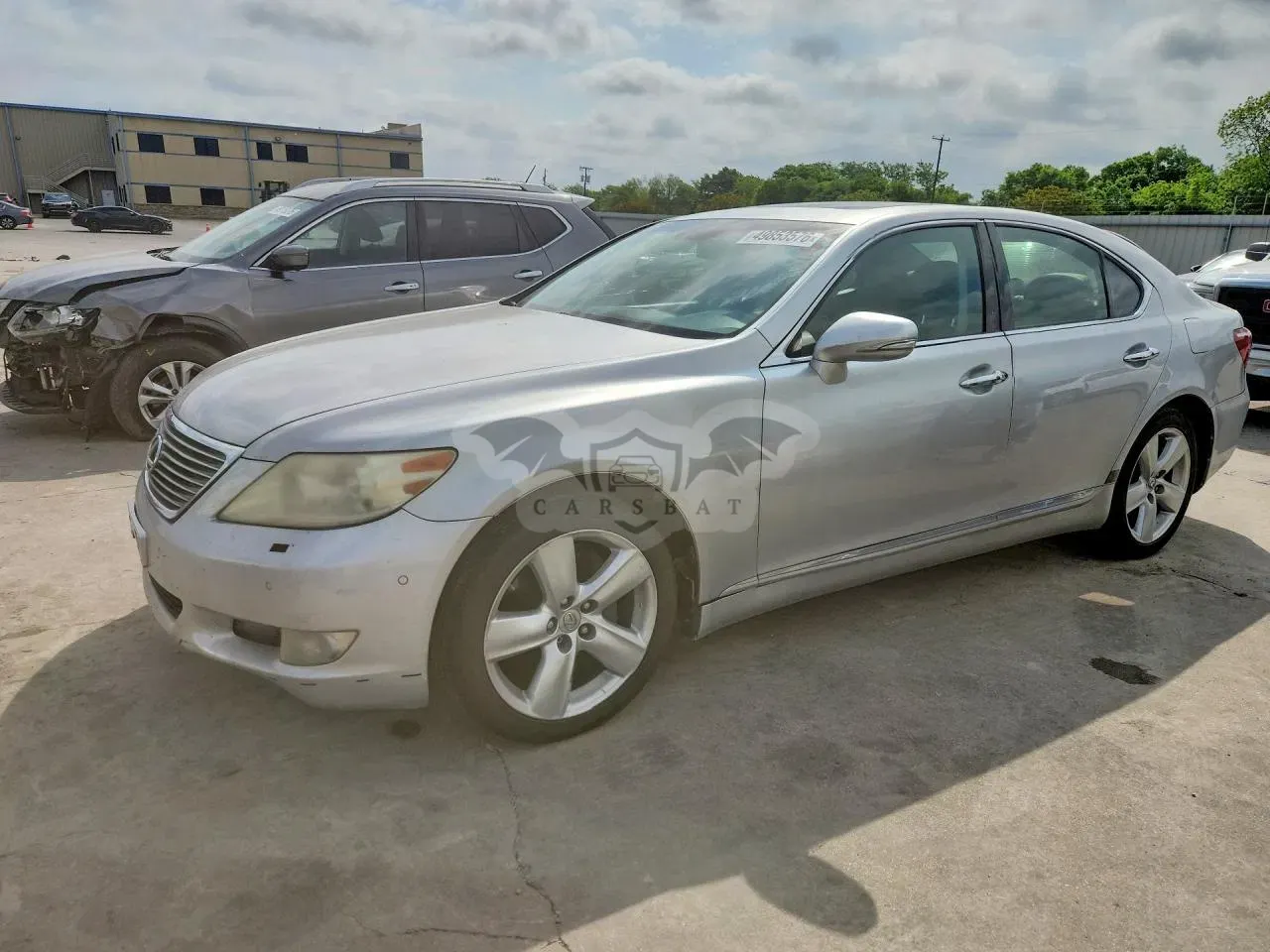 Lexus LS 4.6L 8 2011