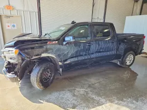 Chevrolet Silverado 1500 5.3L 8 2024