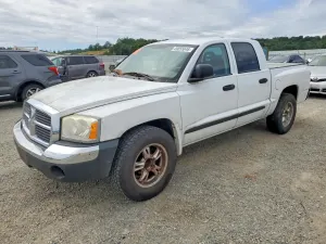 Dodge Dakota 4.7L 8 2005