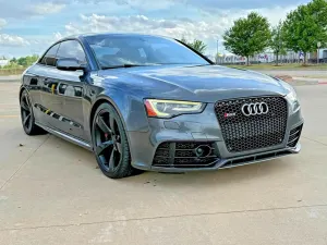 Audi RS5 4.2L 8 2013