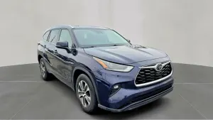 Toyota Highlander 3.5L 6 2021