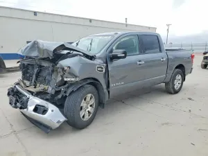 Nissan Titan 5.6L 8 2017