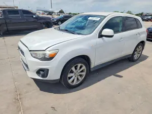 Mitsubishi Outlander 2.0L 4 2015
