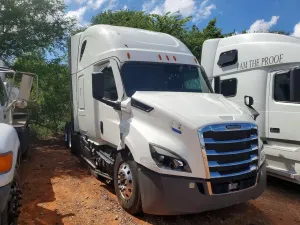 Freightliner Cascadia 12.8L 6 2024