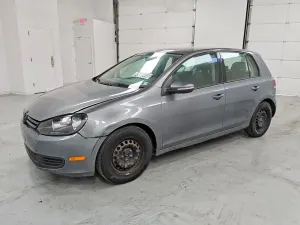 Volkswagen Golf 2.5L 5 2013