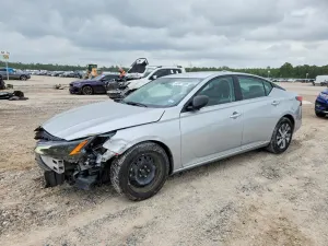 Nissan Altima 2.5L 4 2024