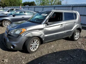 Kia Soul 2.0L 4 2012