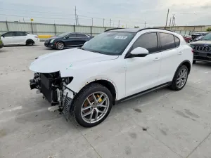 Alfa Romeo Stelvio 2.0L 4 2018