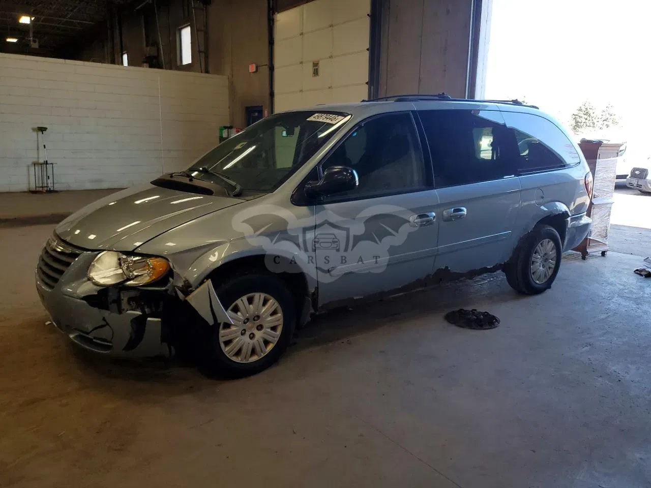 Chrysler Town & Country 3.3L 6 2005