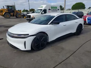Lucid Air 2025