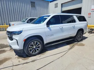 Chevrolet Suburban 5.3L 8 2021