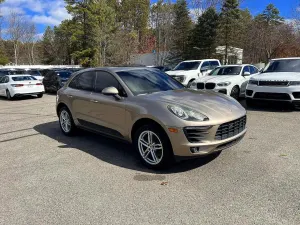 Porsche Macan 2.0L 4 2017
