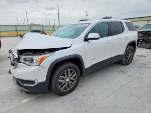 GMC Acadia 3.6L 6 2017