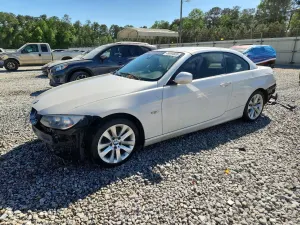 BMW 3 Series 3.0L 6 2011