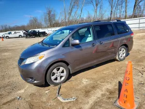 Toyota Sienna 3.5L 6 2011