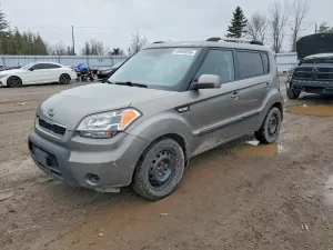 Kia Soul 2.0L 4 2011