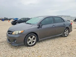 Toyota Corolla 1.8L 4 2013