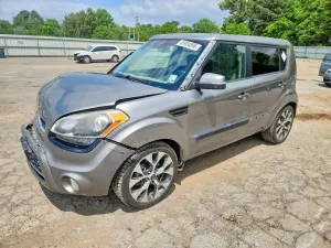 Kia Soul 2.0L 4 2012