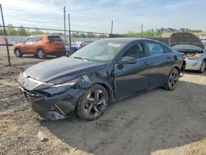 Hyundai Elantra 2.0L 4 2022