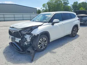 Toyota Highlander 2.4L 4 2024